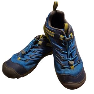 KEEN Brilliant Blue Kids Chandler CNX Hiking Sneakers. Sz. 4